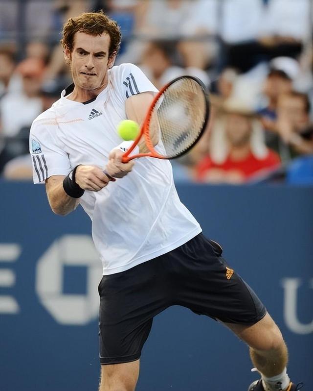 穆雷迎来三赛季高光表现，美国队球迷沸腾！的简单介绍